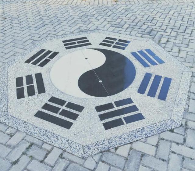 全球热议!田径场外八卦引关注的简单介绍 全球热议!田径场外八卦引关注的简单介绍