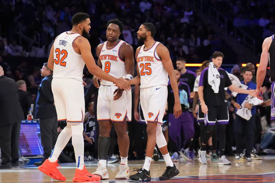 关于尼克斯完胜国王，米切尔状态火热的信息