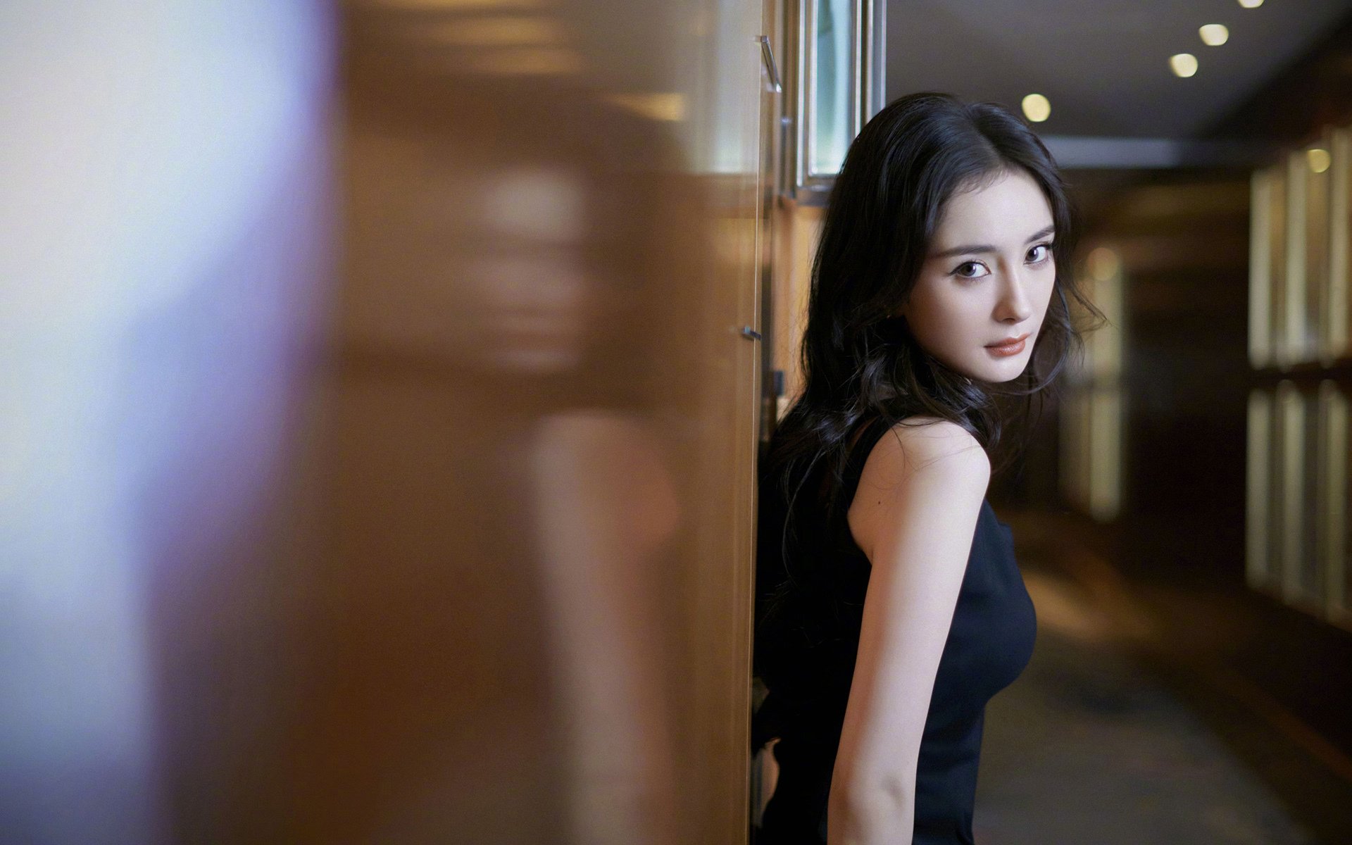 绿茵狂飙与篮球闪电,当德甲争冠战遇上雄鹿速胜魔术