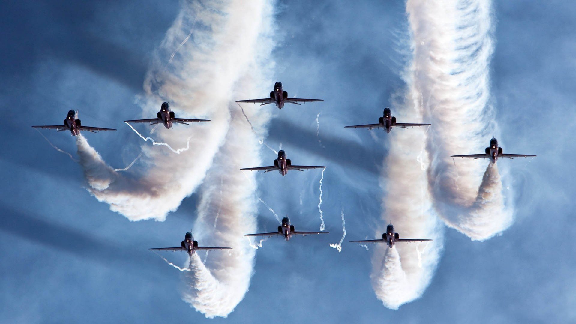 隐形利刃,阿拉巴一锤定音,书写意甲焦点夜的沉默史诗